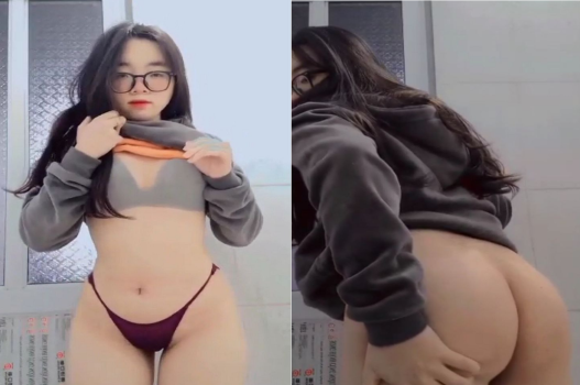 Nàng kính cận sexy khoe thân hình bốc lửa đắm chìm trong khoái cảm